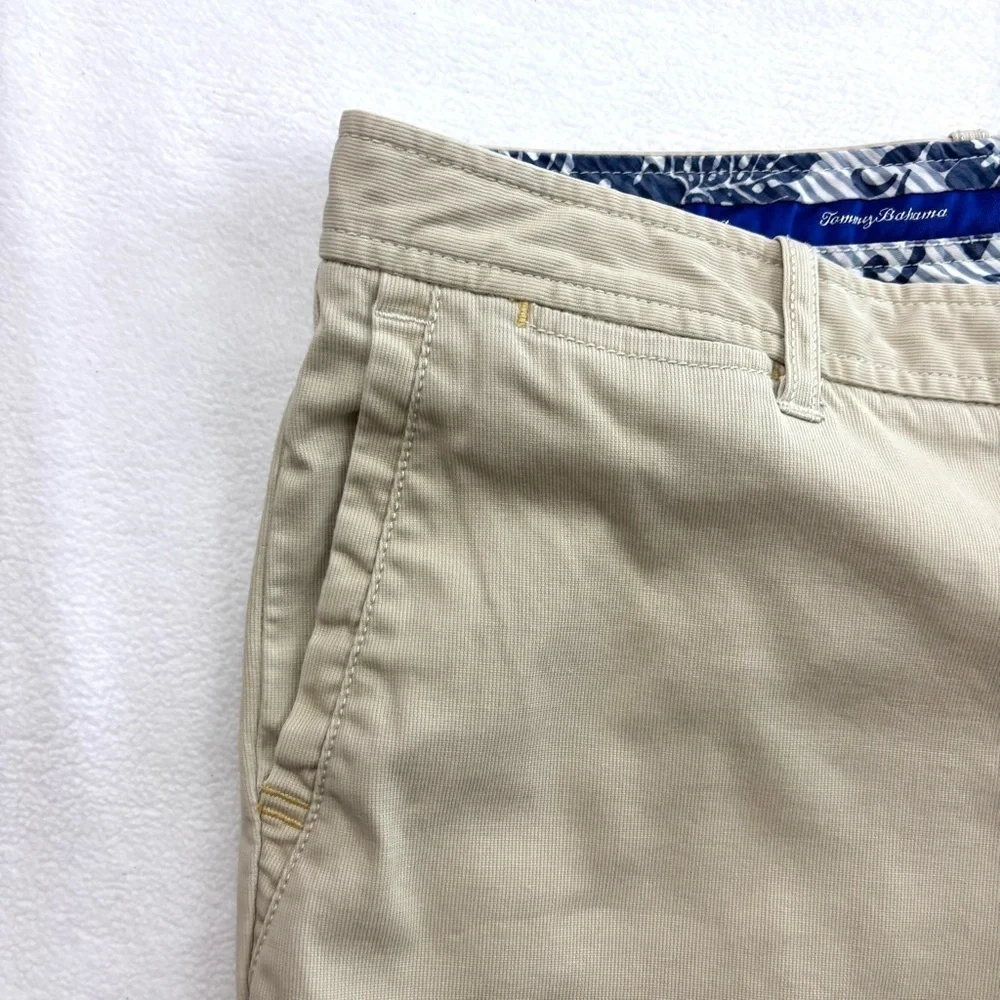 Tommy Bahama Beige Flat Front Chino Golf Walking Cotton Shorts Size 36